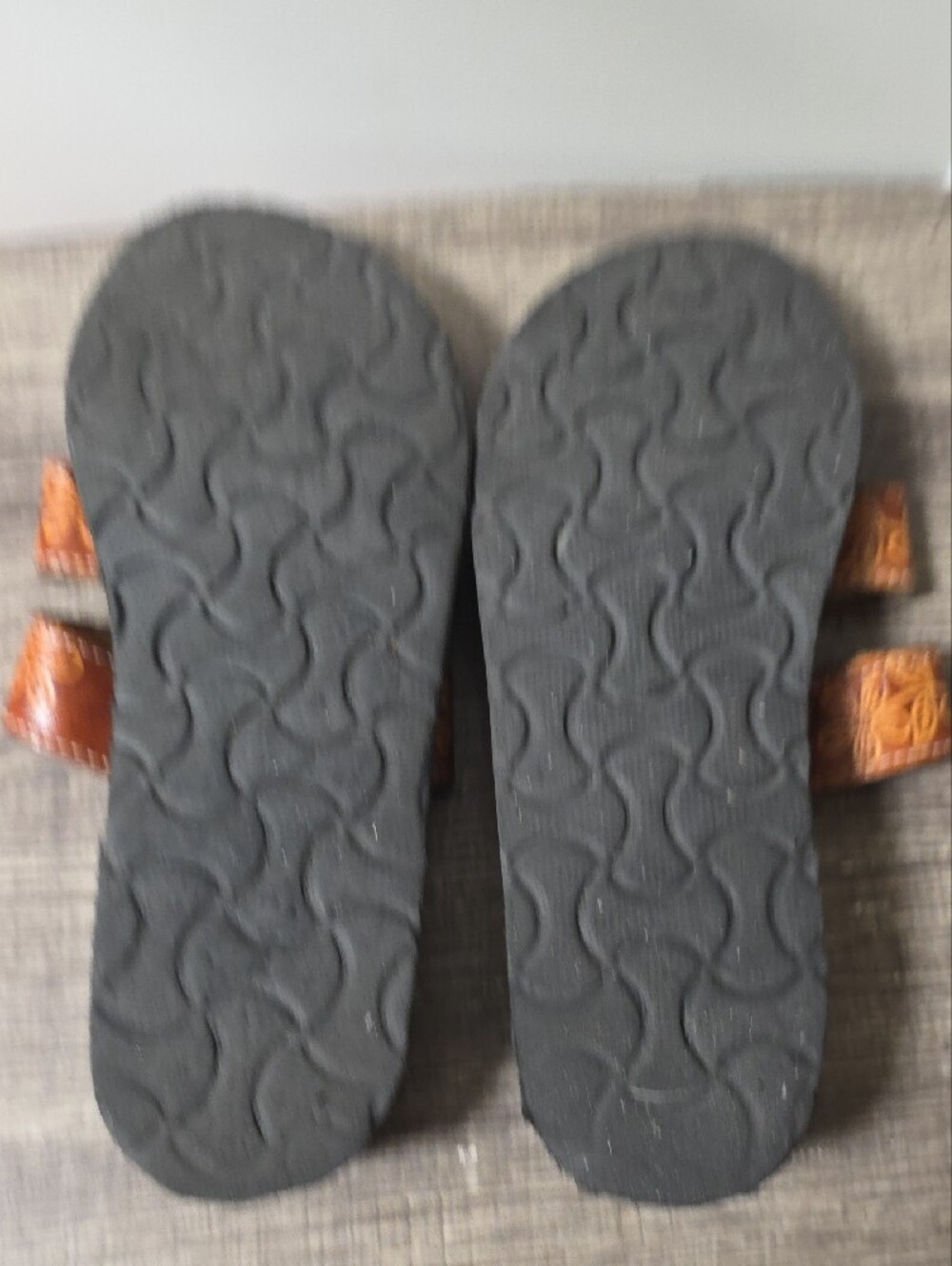 Carved Floral Leather Slide Sandals - Cognac Brown - Picture 6 of 6